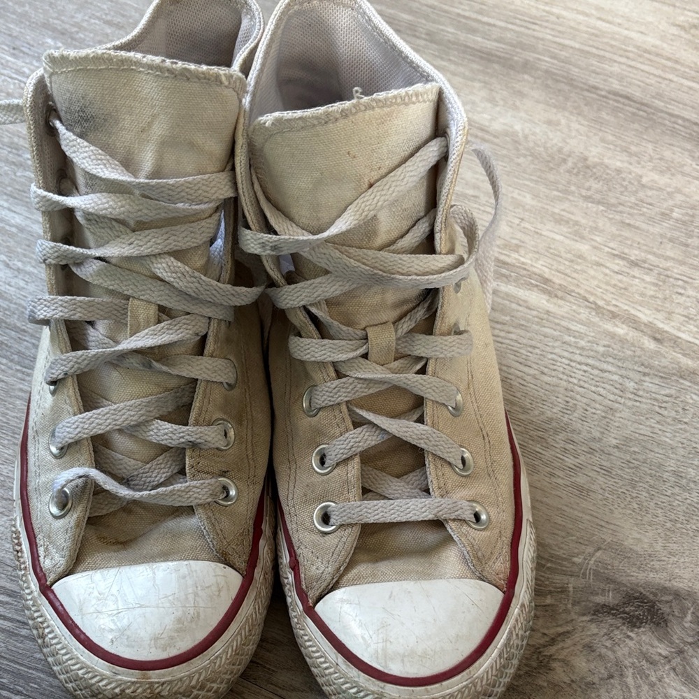 Converse High-Top Sneakers in Beige with Red Trim